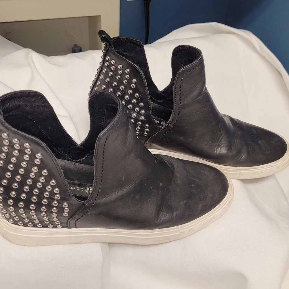 Steve Madden Black Leather Slip-On Hidden Wedge Bootie